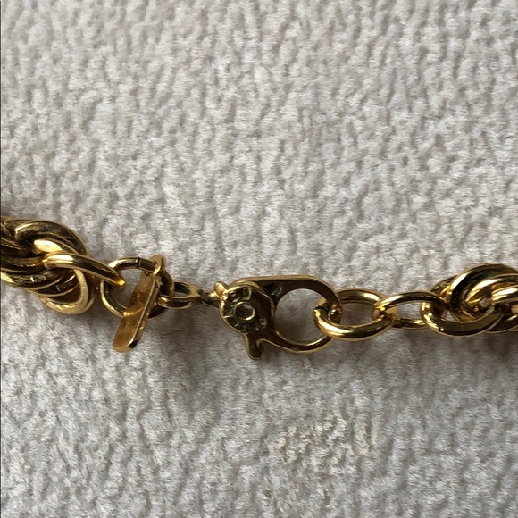 Elegant Monet Gold Tone Rope Chain Necklace Vintage - Picture 4 of 4